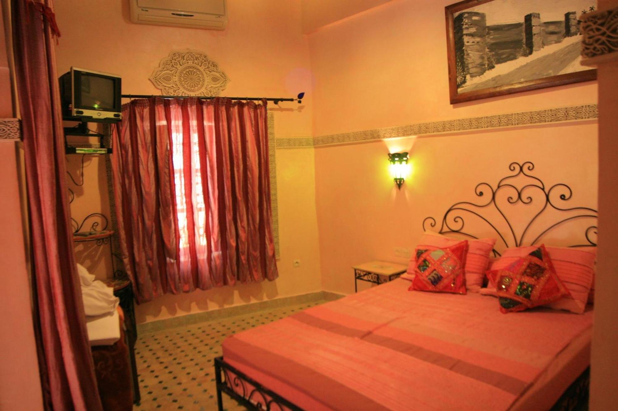 Riad Anass Al Ouali Fes Luaran gambar